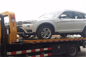 玉龙拖车24小时服务电话